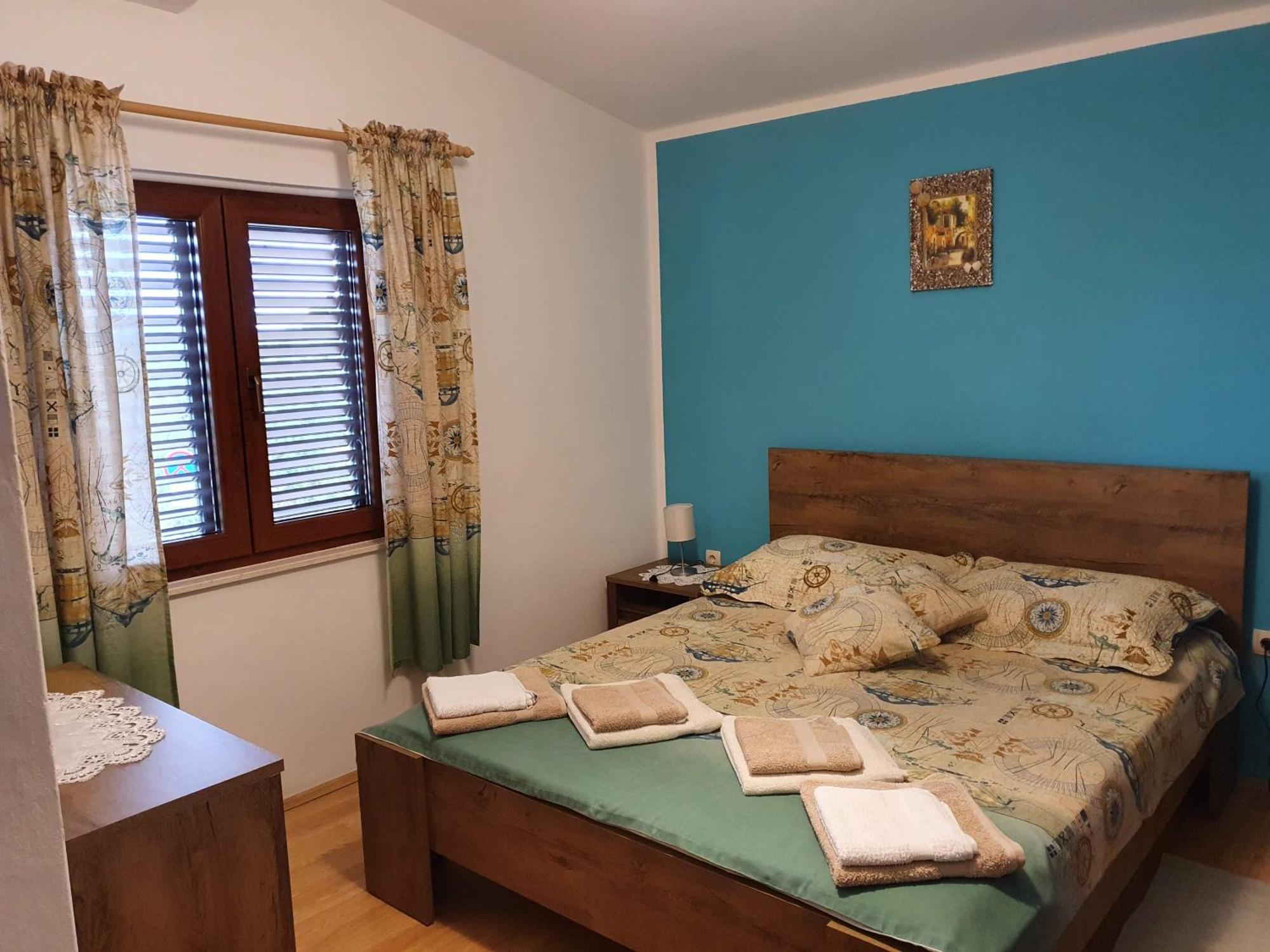 Apartments Vila Leona Pirovac Bilik gambar