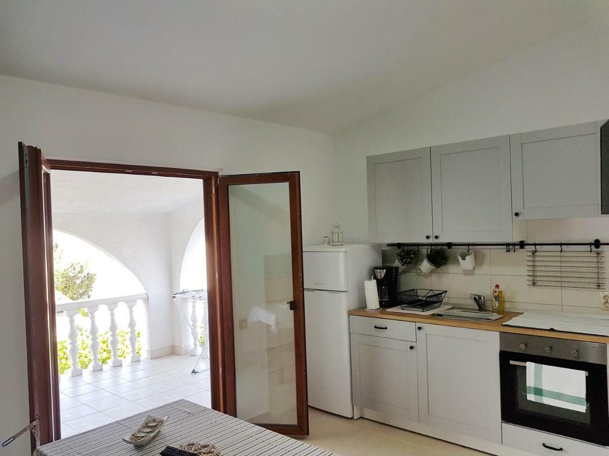 Apartments Vila Leona Pirovac Luaran gambar