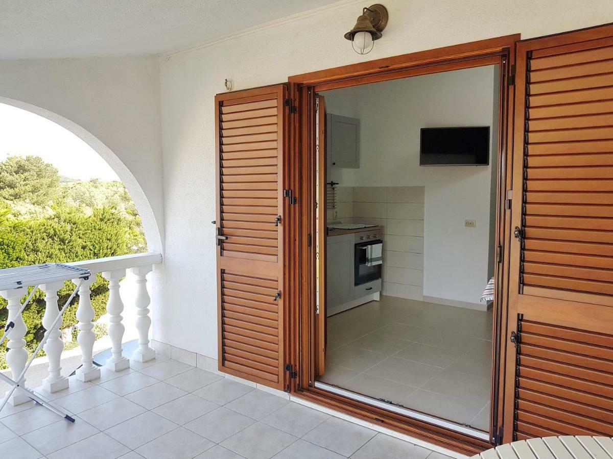 Apartments Vila Leona Pirovac Luaran gambar